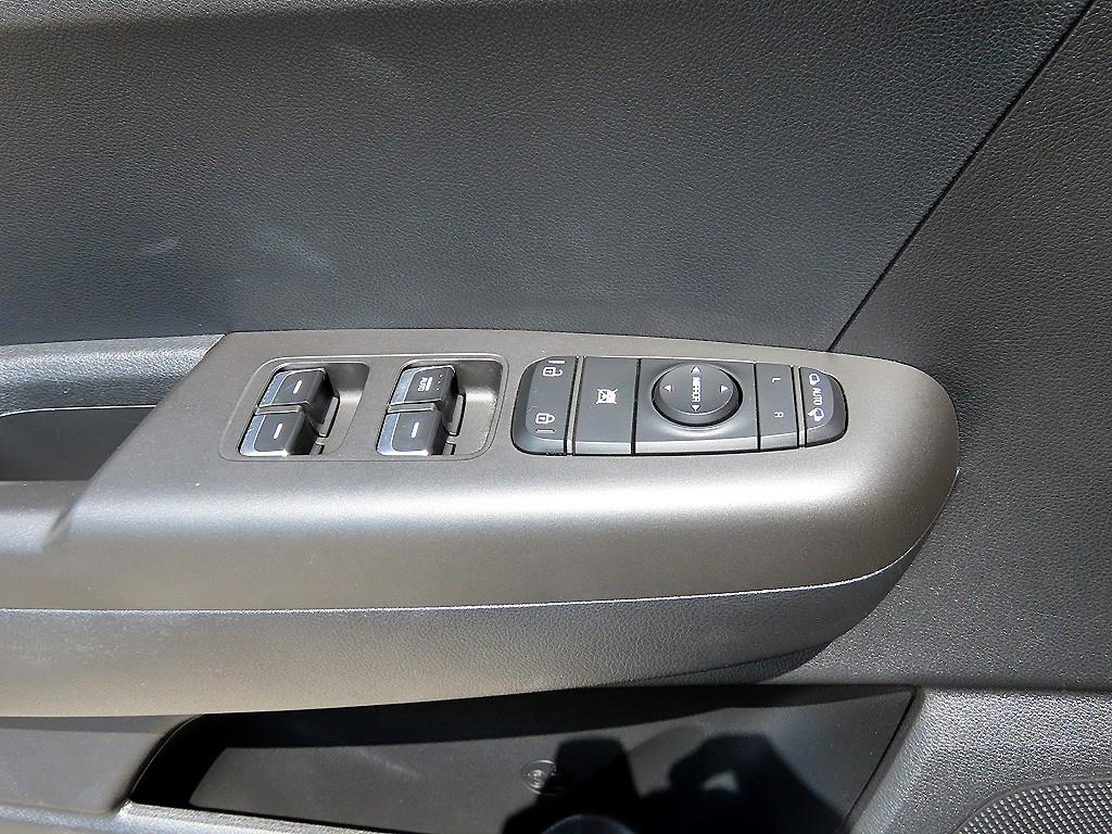 KIA Sportage - Vista 11