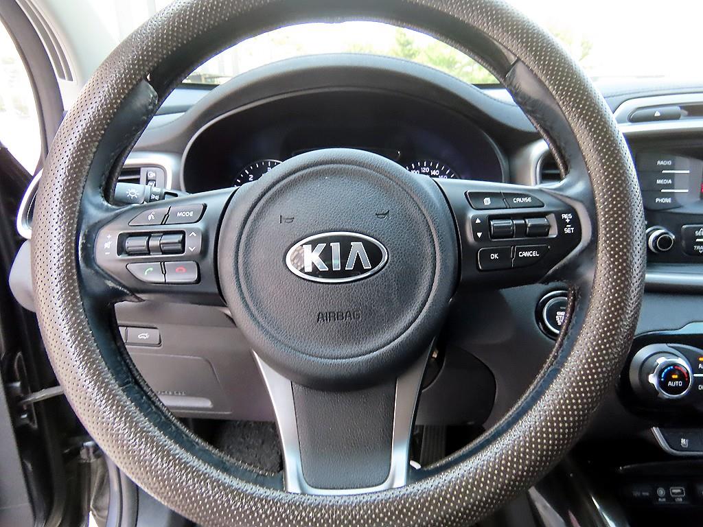 KIA Sorento - Vista 8