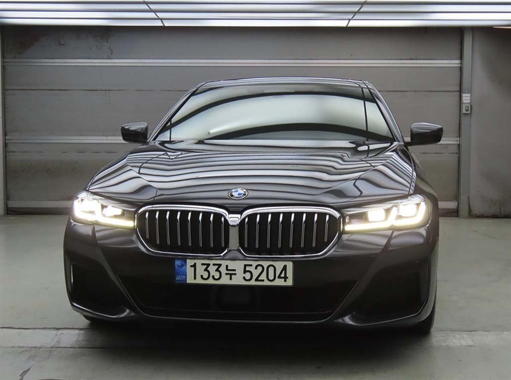 BMW 5 Series - Vista 2