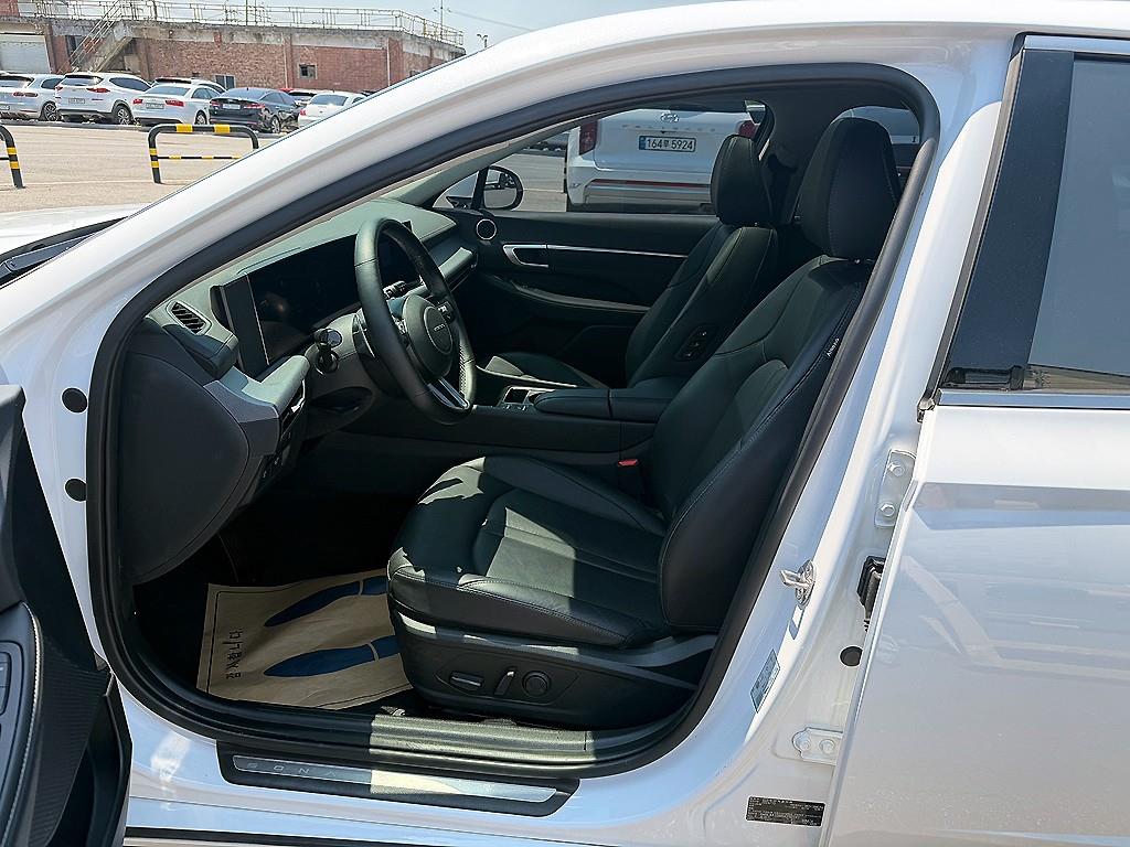 HYUNDAI Sonata - Vista 6