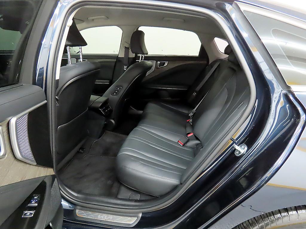 KIA K8 - Vista 6