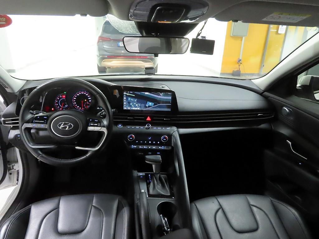HYUNDAI Avante - Vista 6