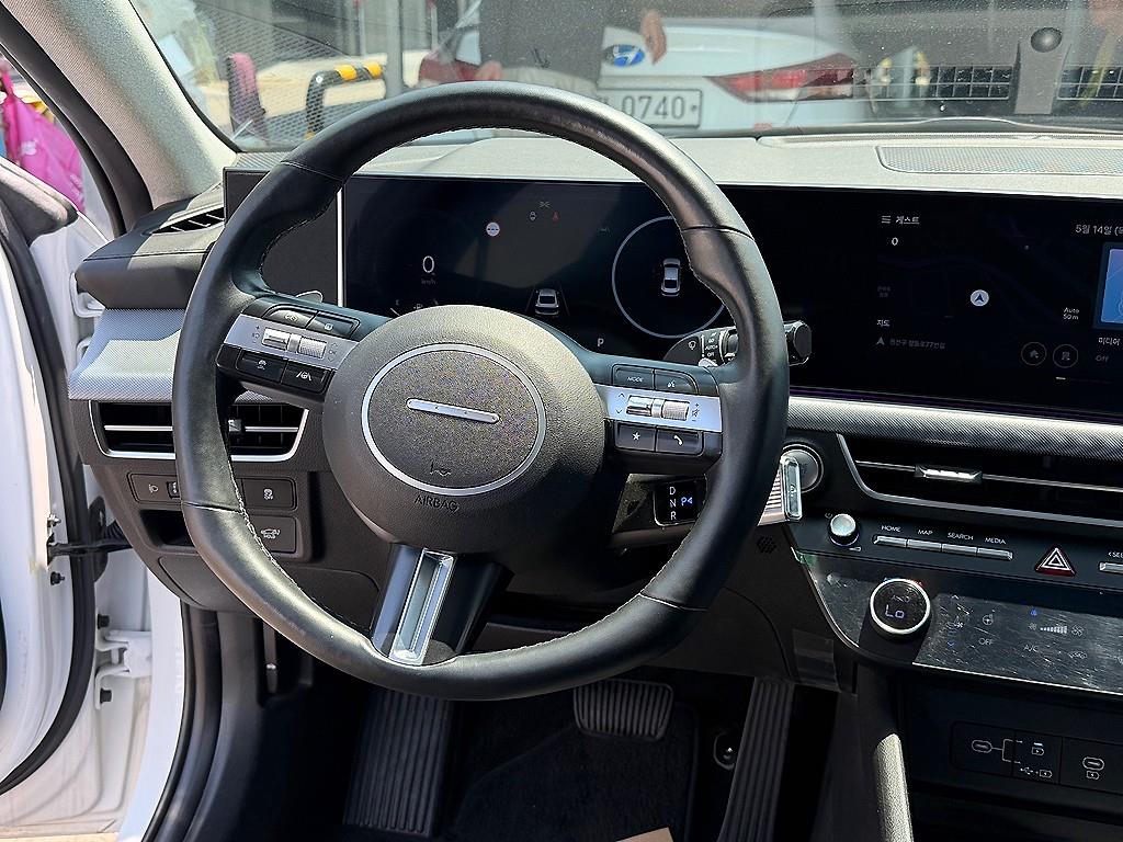 HYUNDAI Sonata - Vista 8