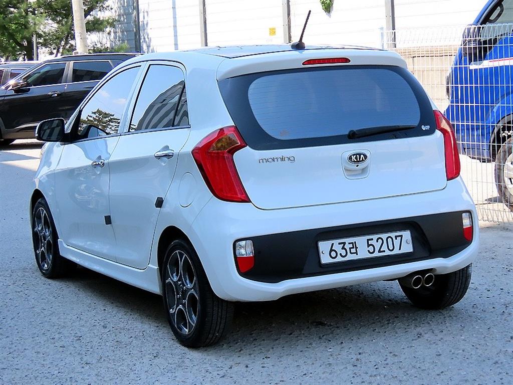 KIA Morning - Vista 3
