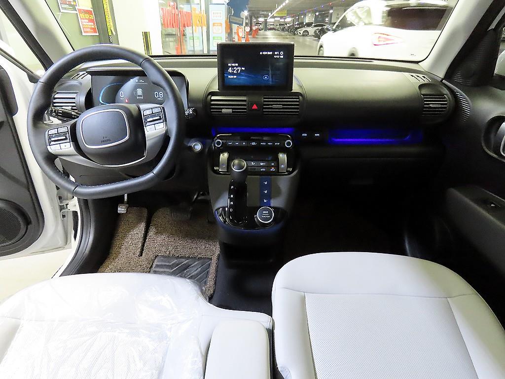 HYUNDAI Casper - Vista 10