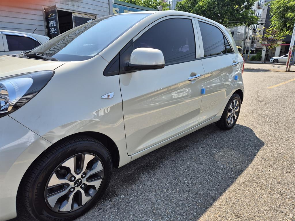 KIA Morning - Vista 4