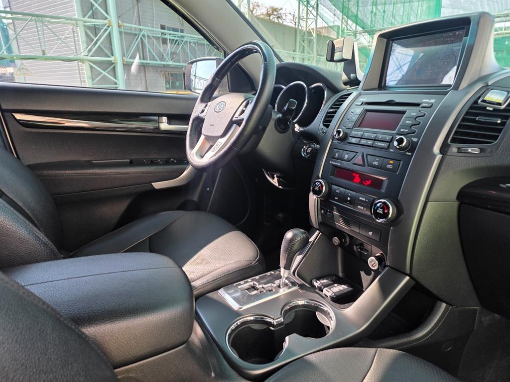 KIA Sorento 2012 Plateado - Importación desde Corea - HF Imports Iquique - Foto 13