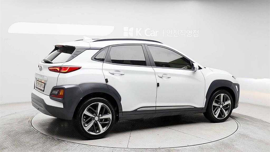 HYUNDAI Kona - Vista 3