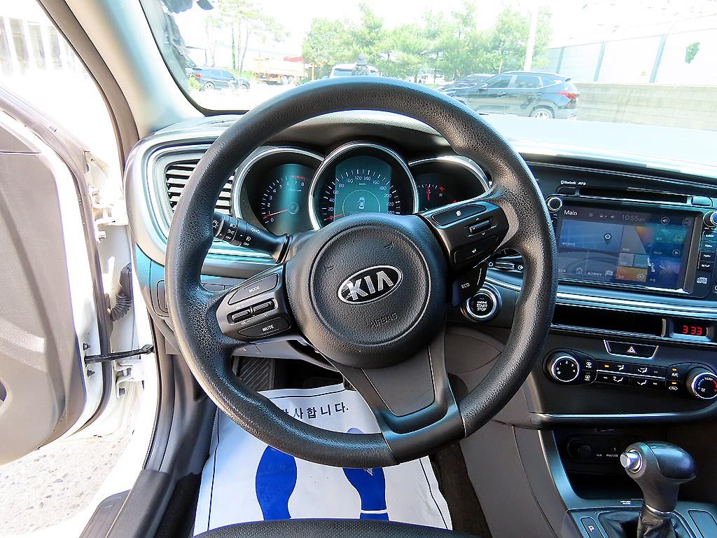 KIA K5 - Vista 8