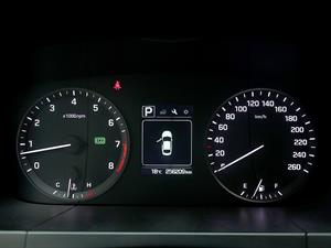 HYUNDAI Sonata - Vista 12
