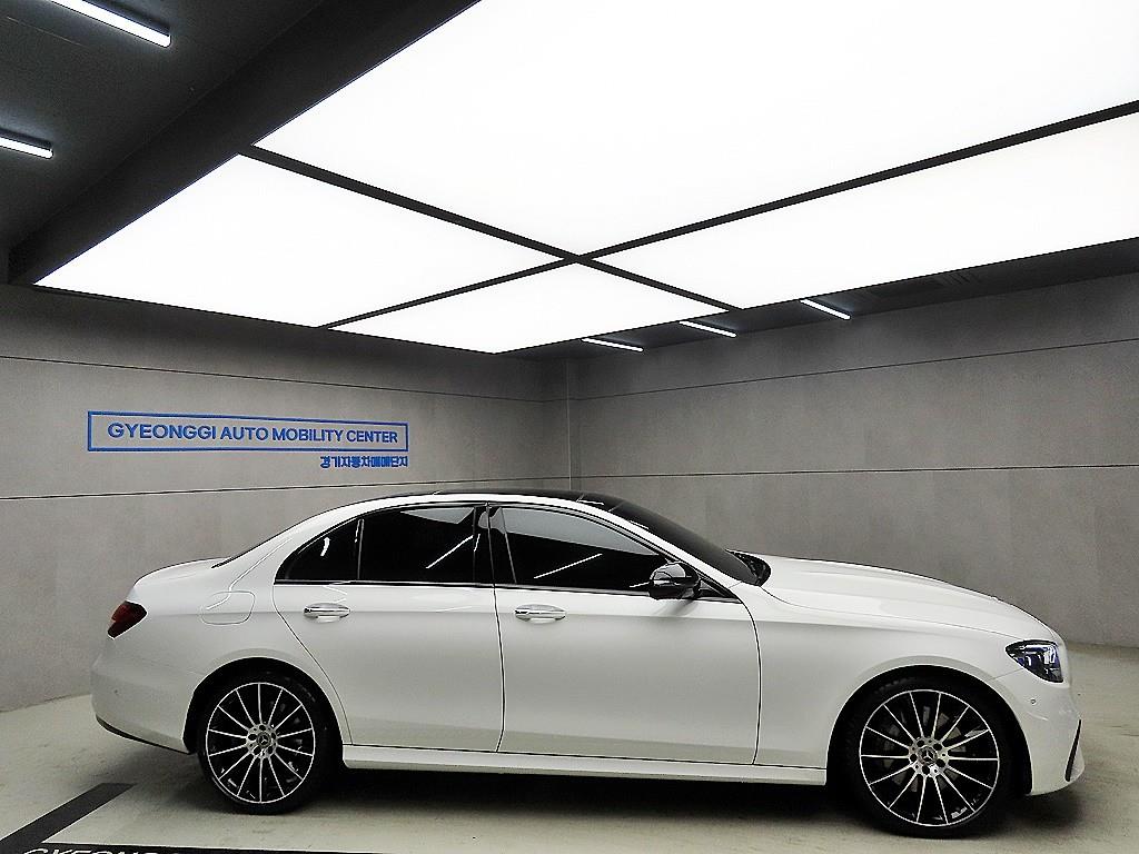 Mercedes Benz E class - Vista 2