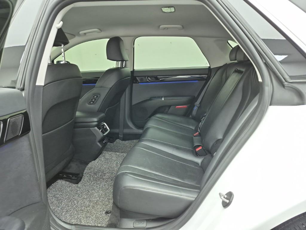 HYUNDAI Grandeur - Vista 12