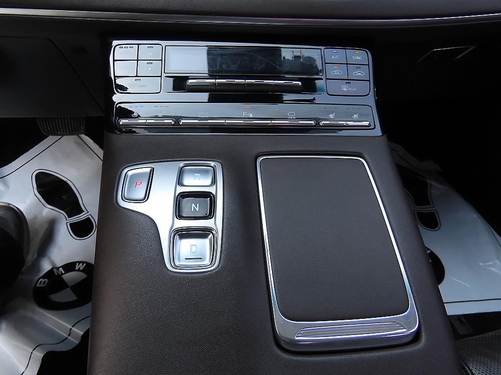 HYUNDAI Grandeur - Vista 10