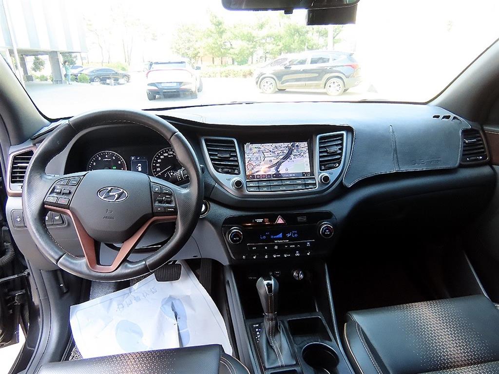 HYUNDAI Tucson - Vista 7