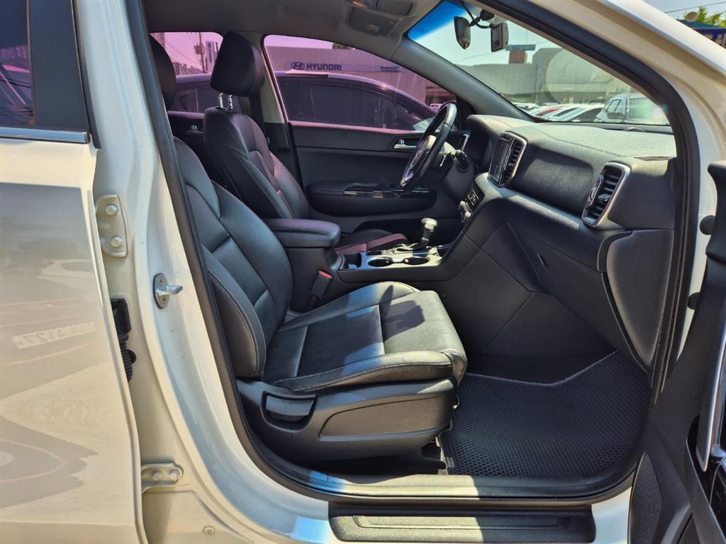 KIA Sportage - Vista 11