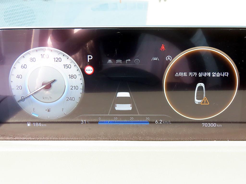 HYUNDAI Staria - Vista 10