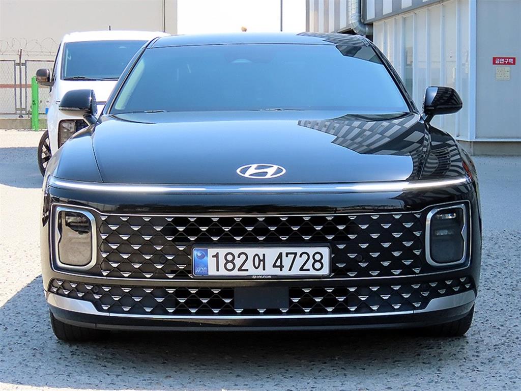HYUNDAI Grandeur - Vista 2