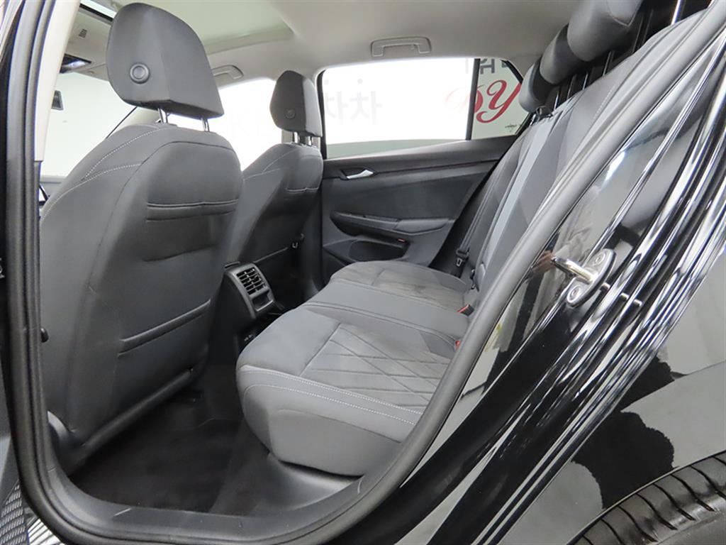 Volkswagen Golf - Vista 6