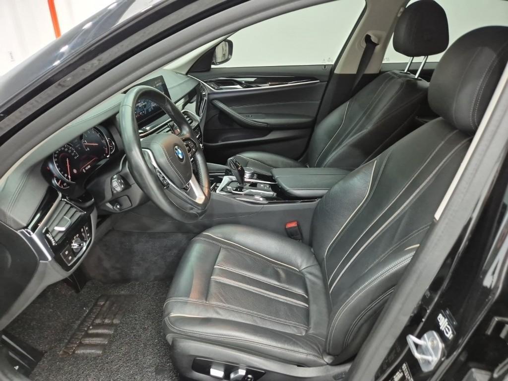 BMW 5 Series 2018 Negro - Importación desde Corea - HF Imports Iquique - Foto 13