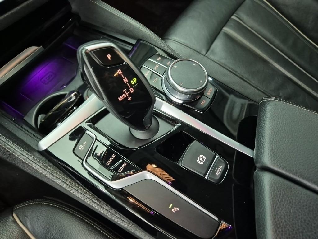 BMW 5 Series 2018 Negro - Importación desde Corea - HF Imports Iquique - Foto 17