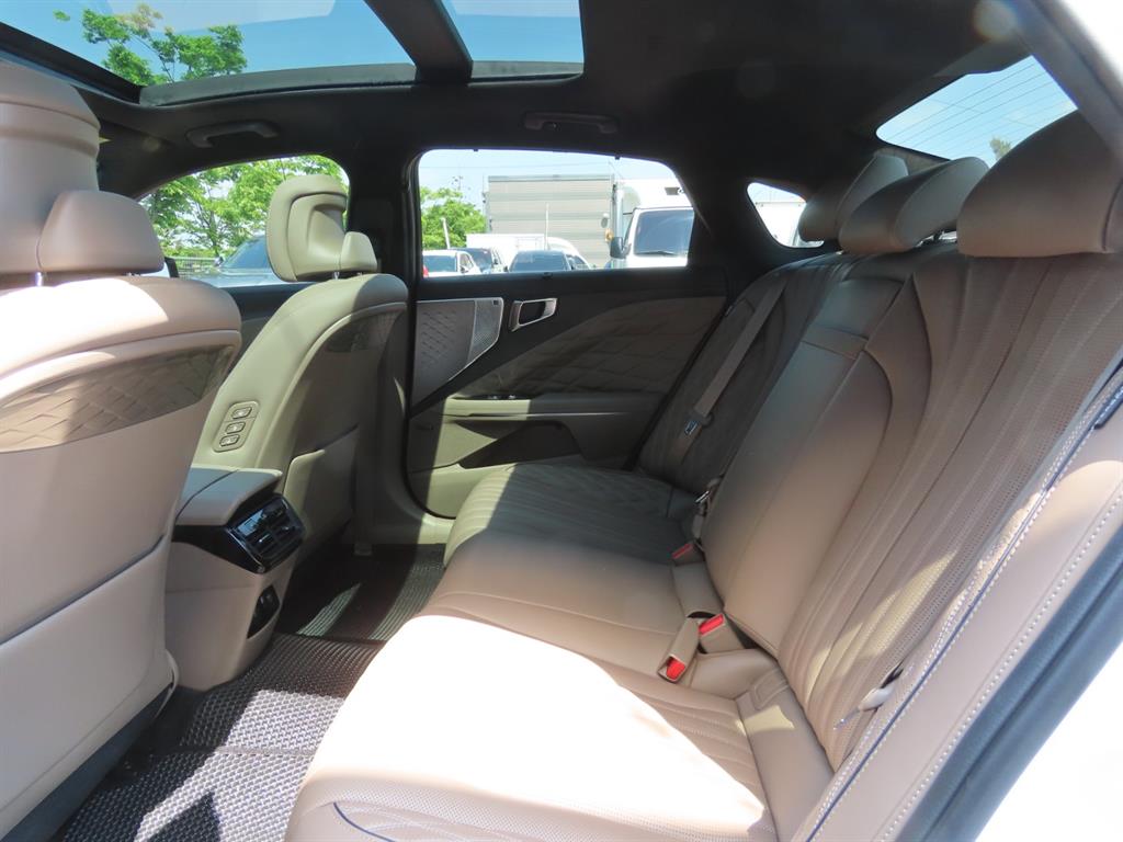 KIA K8 - Vista 11