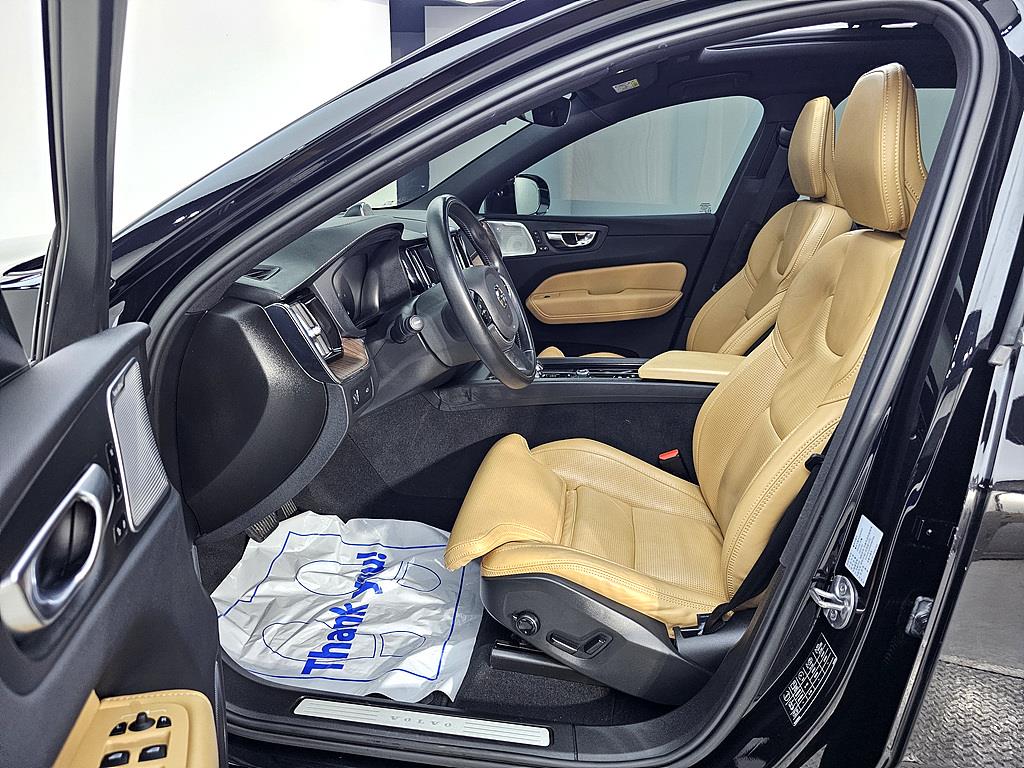 Volvo XC60 - Vista 8
