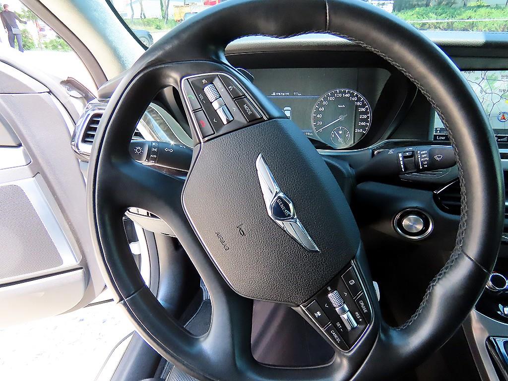 Genesis EQ900 - Vista 7