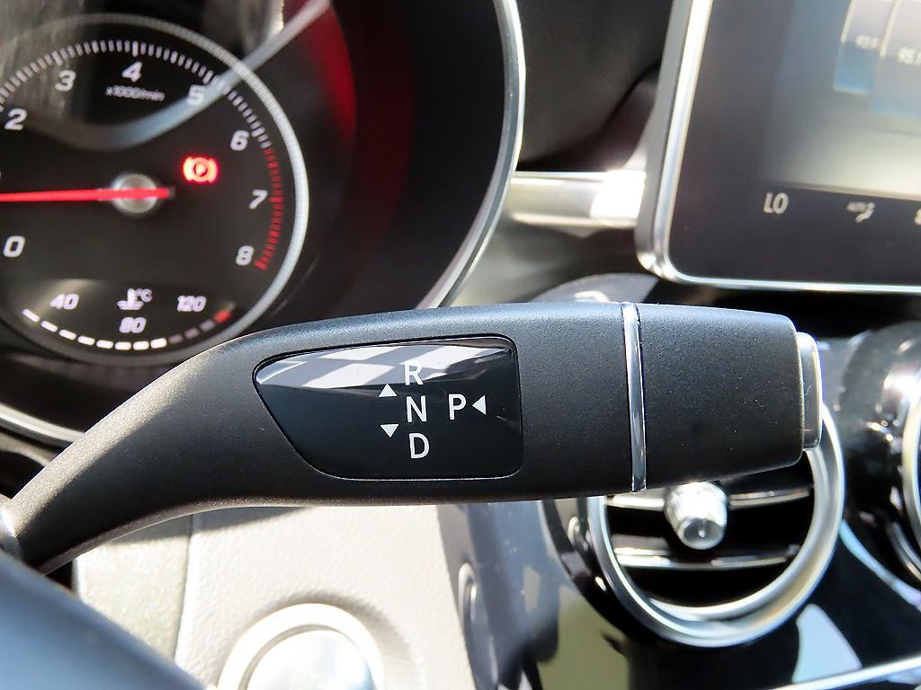 Mercedes Benz GLC Class - Vista 11