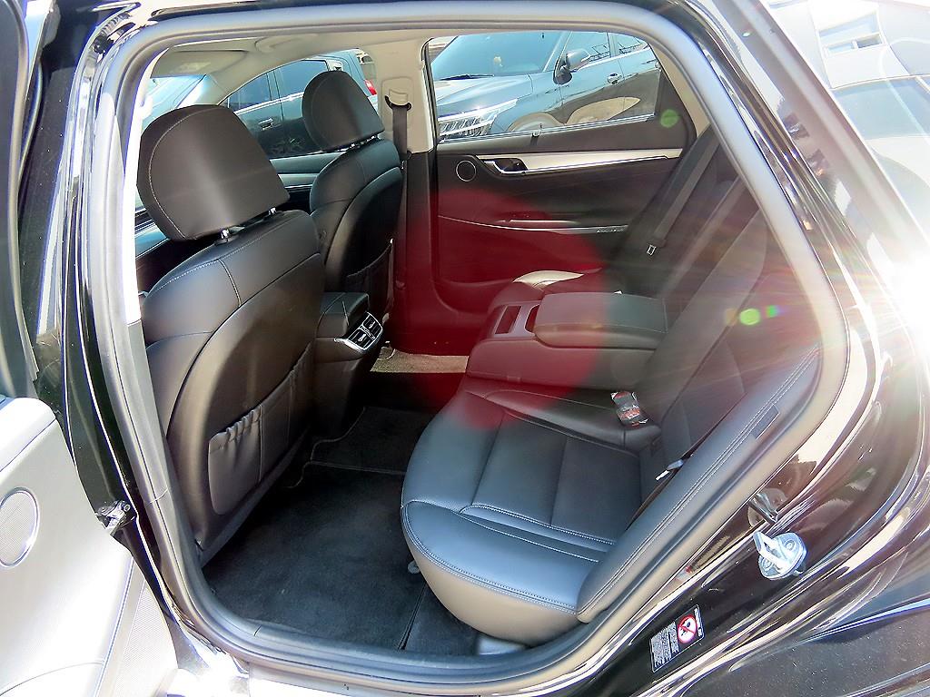 HYUNDAI Grandeur - Vista 6