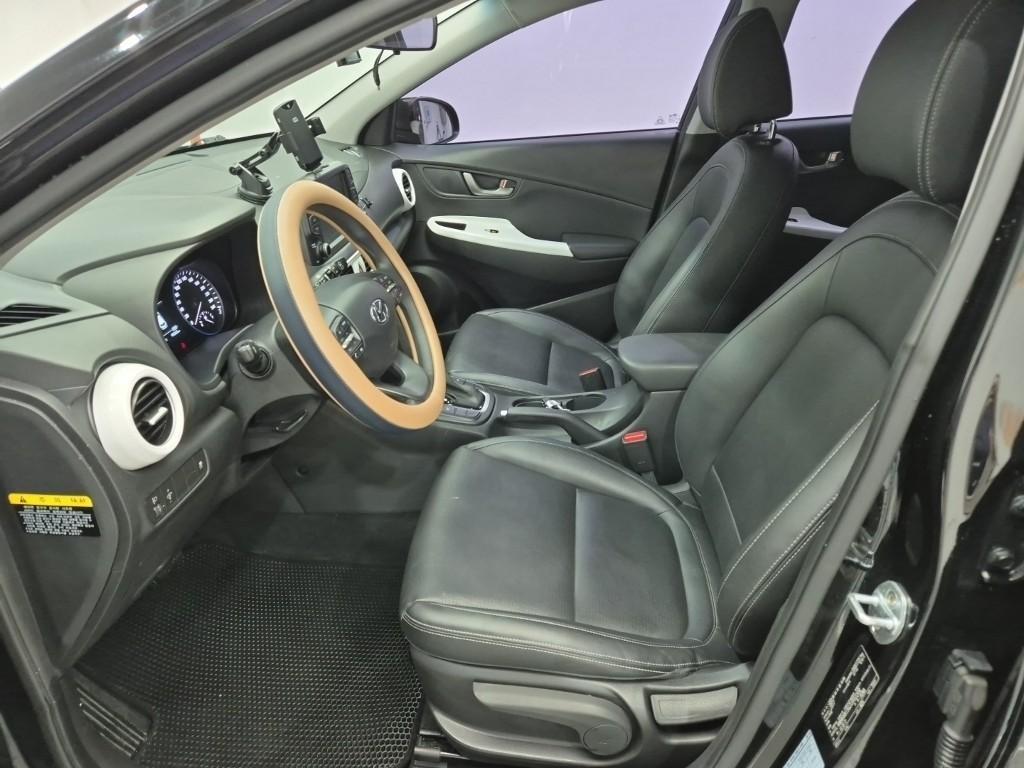 HYUNDAI Kona - Vista 11