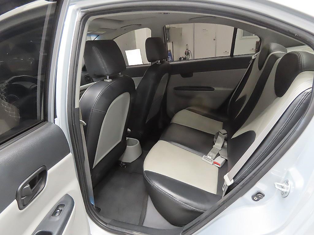 HYUNDAI Verna 2010 Gris - Importación desde Corea - HF Imports Iquique - Foto 9