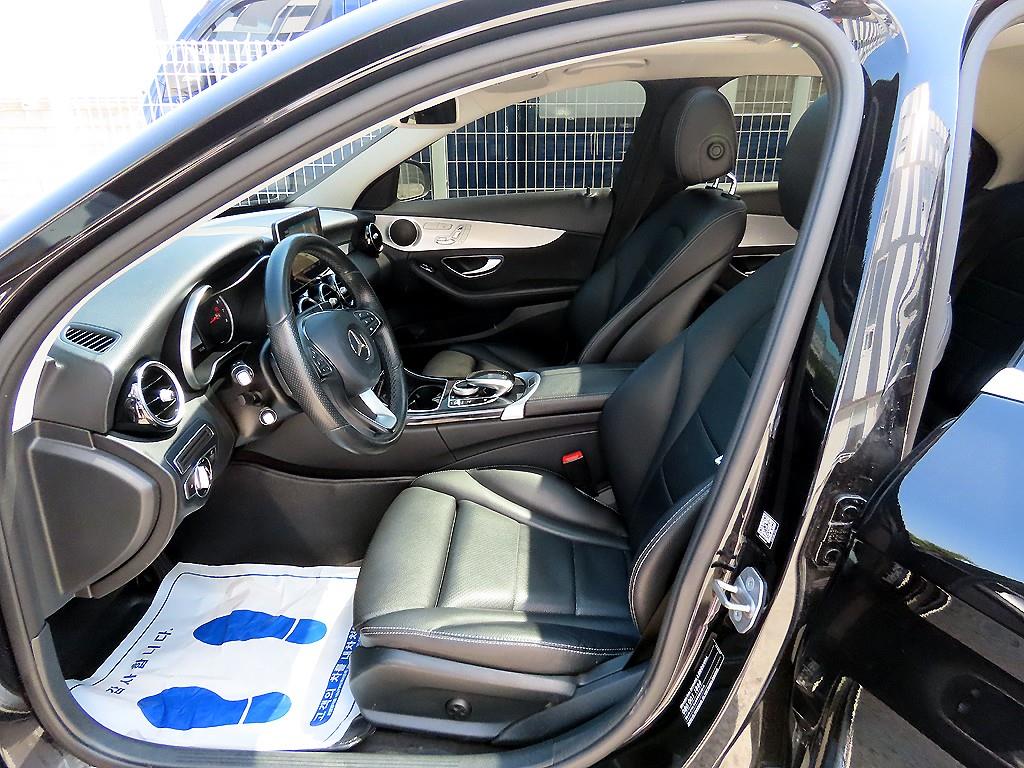 Mercedes Benz C Class - Vista 5