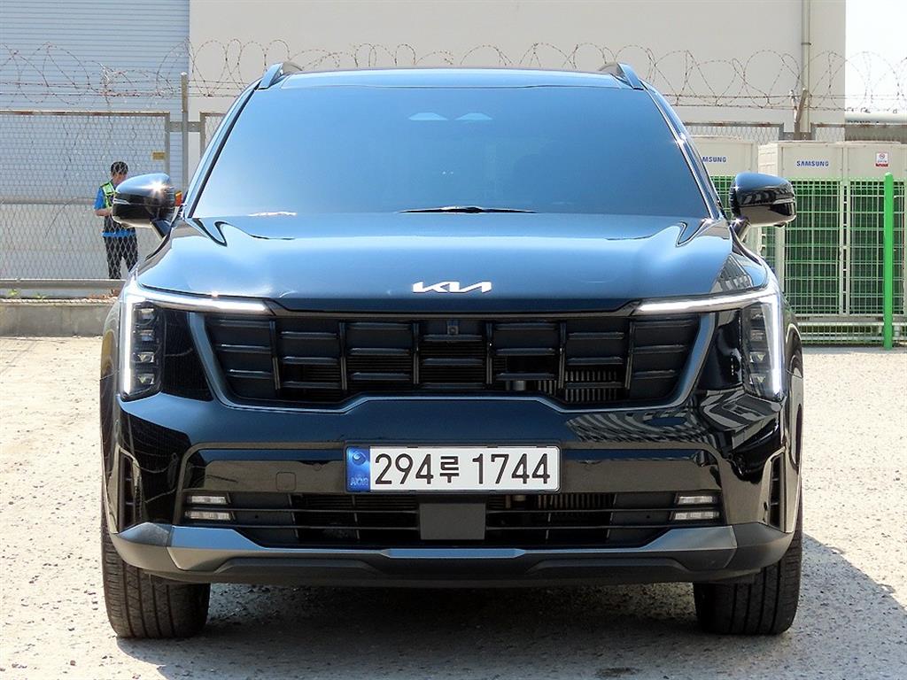 KIA Sorento 2024 Negro - Importación desde Corea - HF Imports Iquique - Foto 1