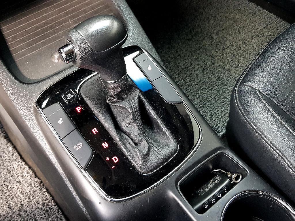 KIA K3 2016 Blanco - Importación desde Corea - HF Imports Iquique - Foto 14