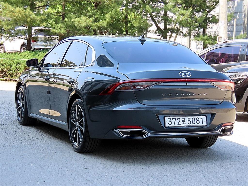 HYUNDAI Grandeur - Vista 3