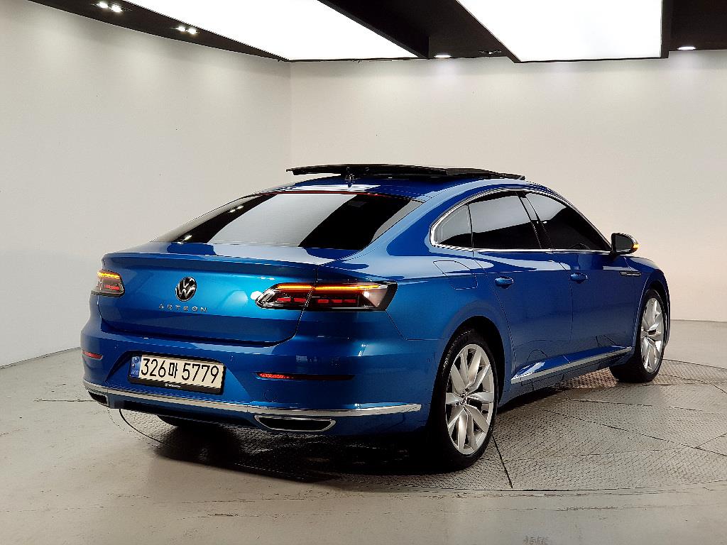 Volkswagen Arteon - Vista 4