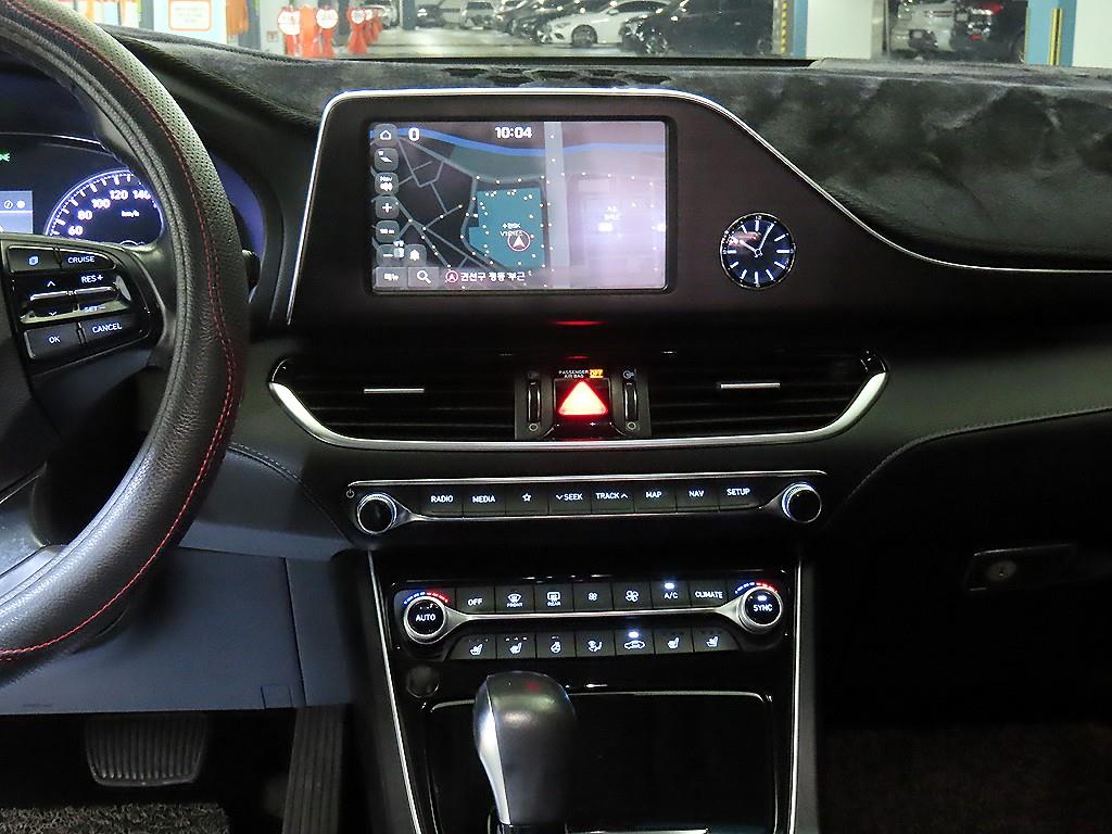 HYUNDAI Grandeur - Vista 11