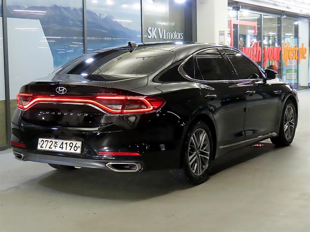 HYUNDAI Grandeur - Vista 4