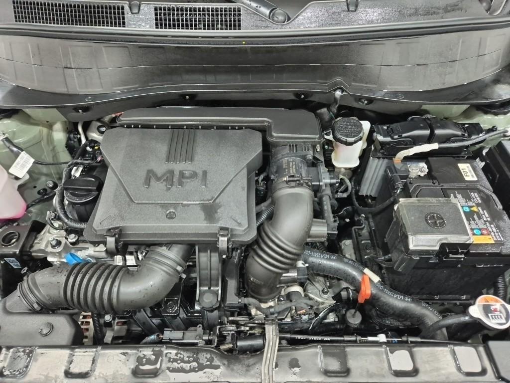 HYUNDAI Casper - Vista 5