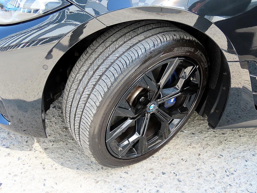 BMW i4 2023 Negro - Importación desde Corea - HF Imports Iquique - Foto 20