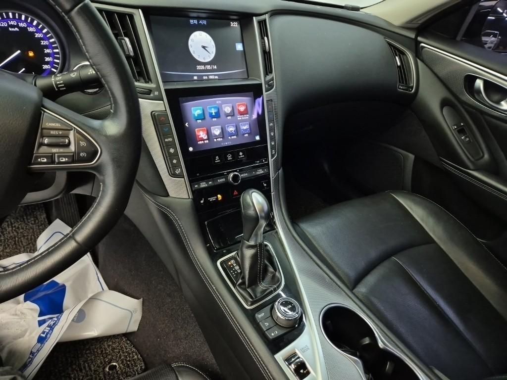 Infiniti Q - Vista 9