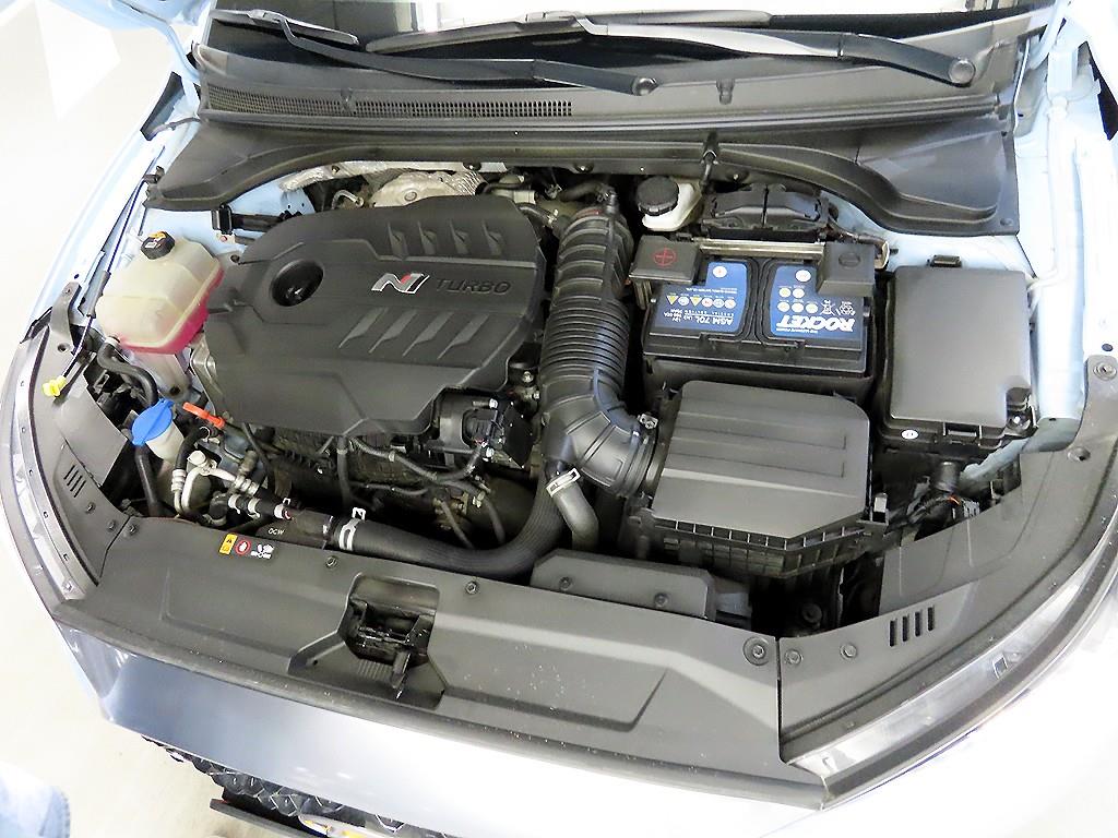 HYUNDAI Veloster 2022 skyblue - Importación desde Corea - HF Imports Iquique - Foto 18