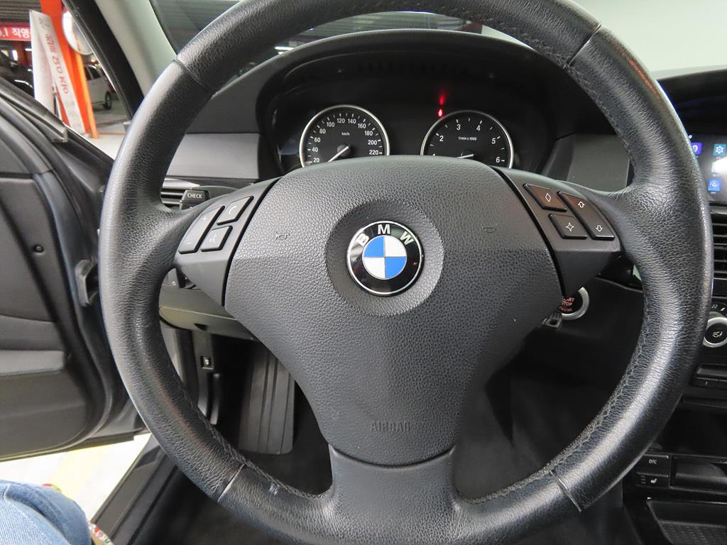 BMW 5 Series - Vista 8