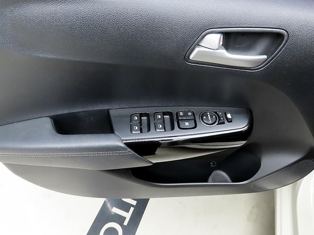 KIA Morning - Vista 11