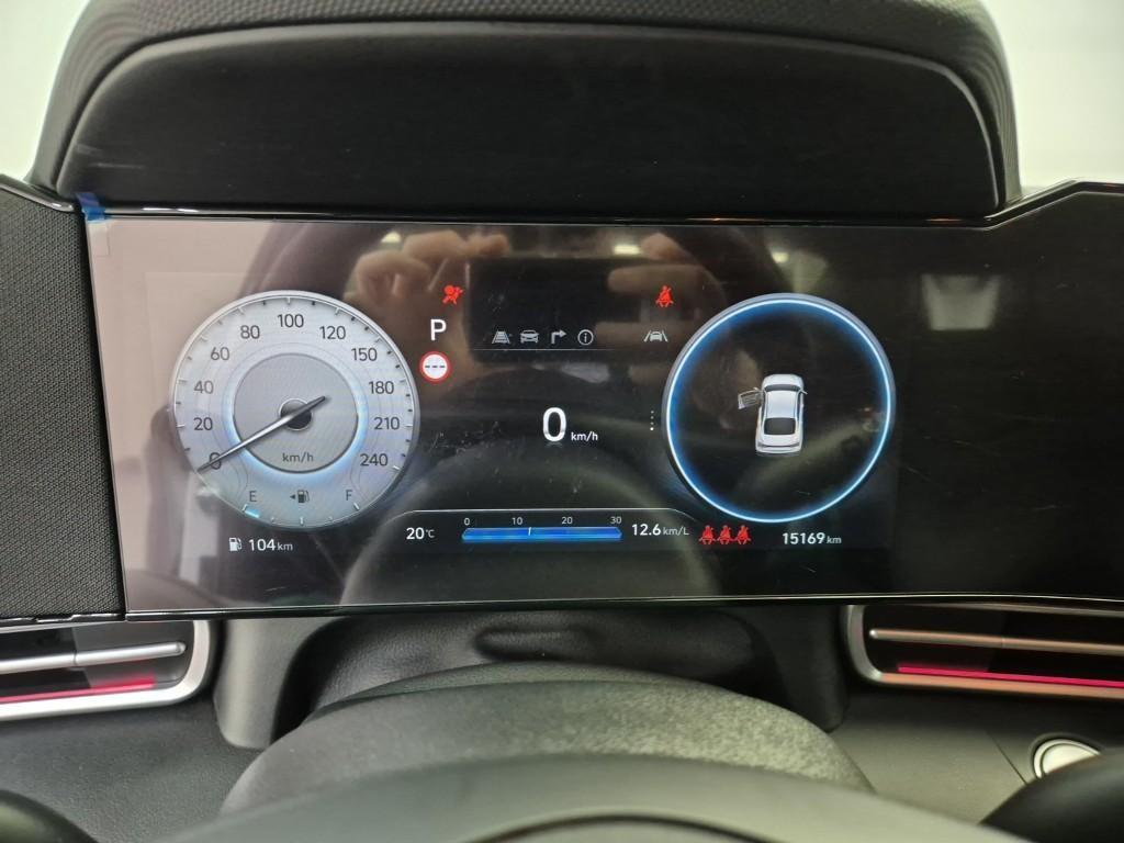 HYUNDAI Avante - Vista 6