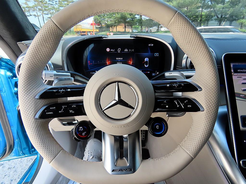 Mercedes Benz SL Class - Vista 9