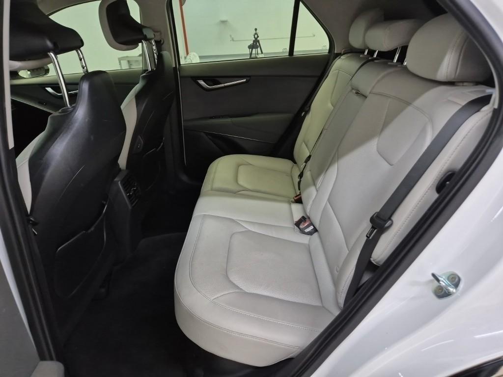 KIA Niro - Vista 12