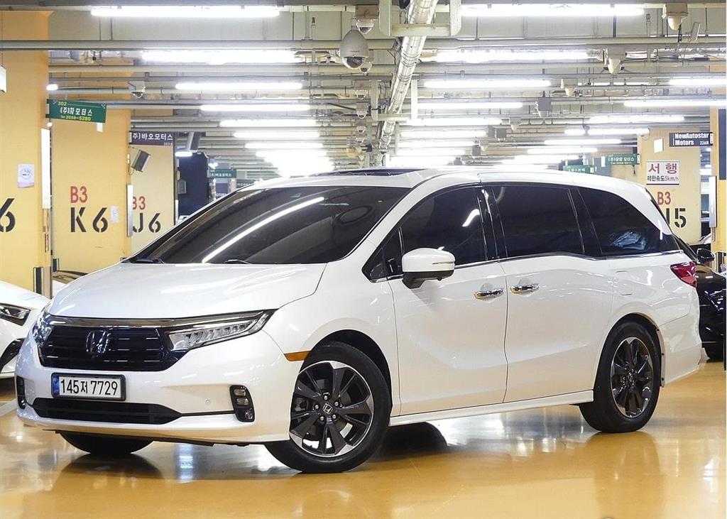 Honda Odyssey 2021 Blanco - Importación desde Corea - HF Imports Iquique - Foto 1