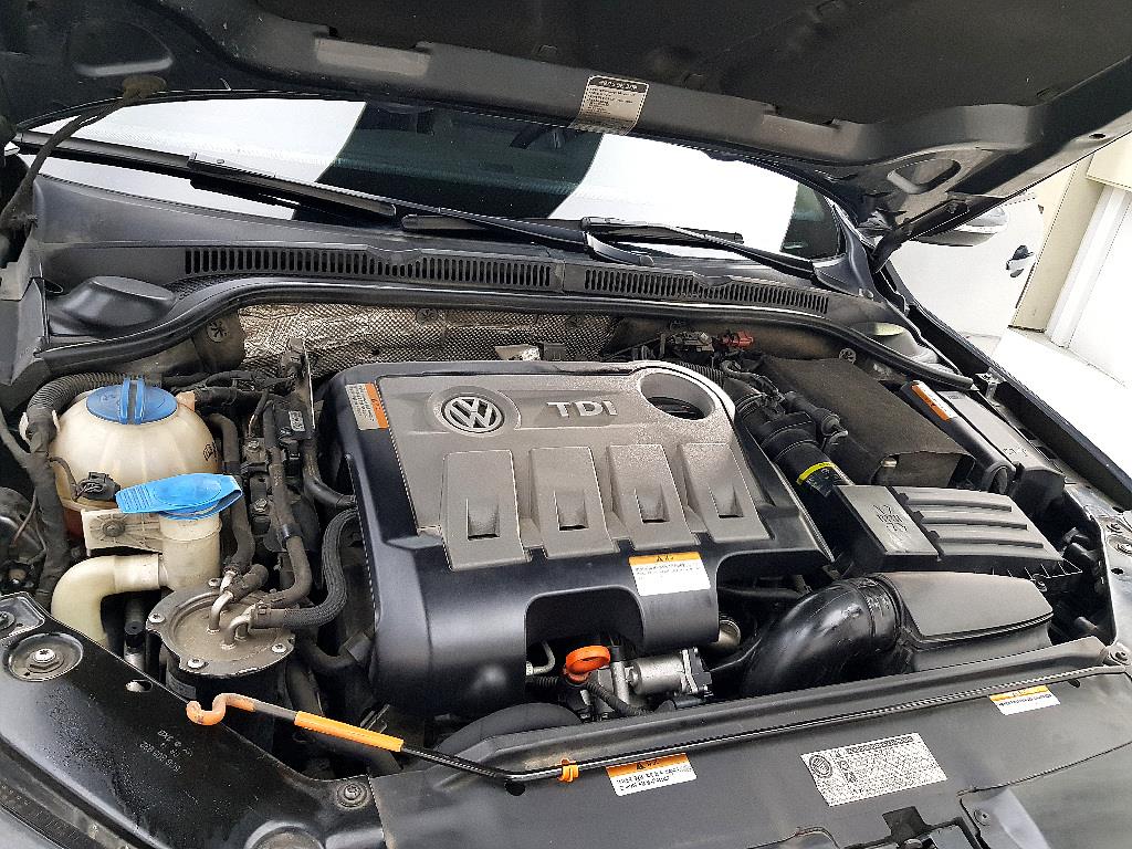 Volkswagen Jetta - Vista 6