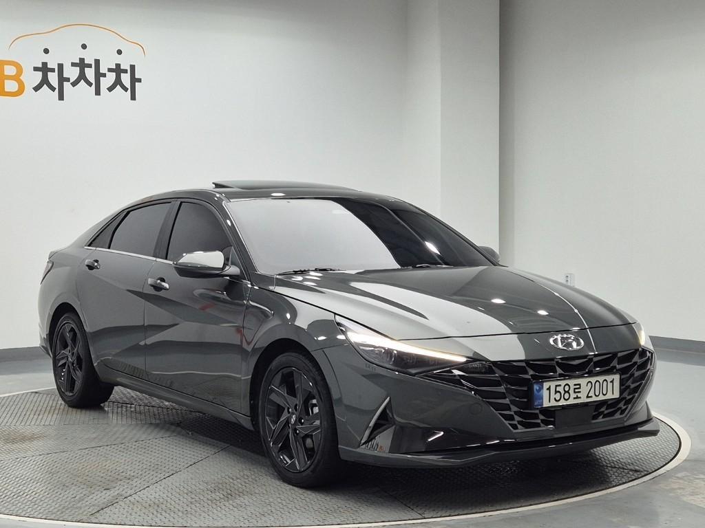 HYUNDAI Avante - Vista 4
